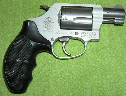 SMITH WESSON 637 Airweight .38 Spec.